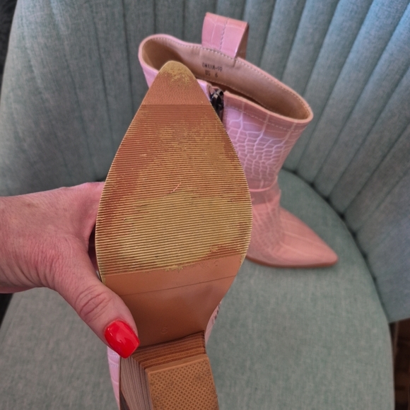 Fashion Nova Pink Croc-Embossed Heeled Boots - Picture 4 of 5